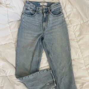 Abercrombie Straight Curve Love Jeans